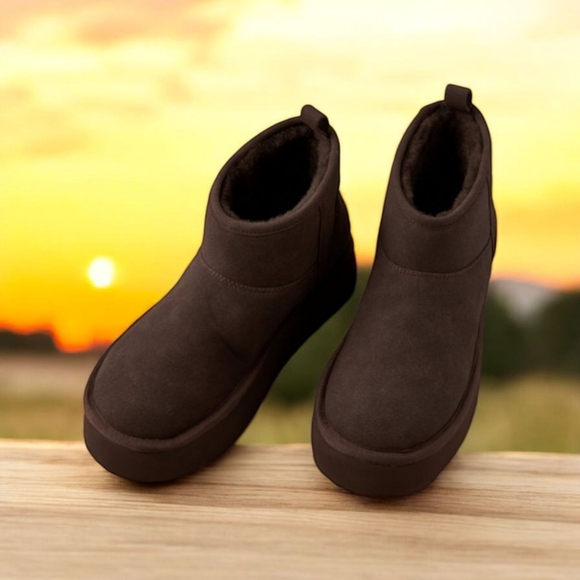 NEW! American Eagle Hangout Booties - Chocolate - Size 9 - Picture 2 of 7